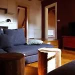 Three Golden Crowns Apartments Prag