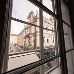 Three Golden Crowns Apartments Aparthotel Prag