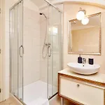 Three Golden Crowns Apartments Aparthotel Prag