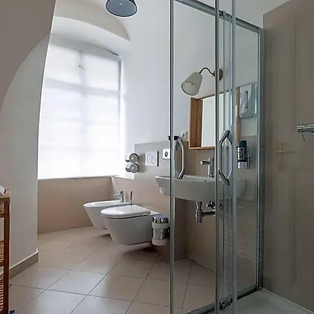 Aparthotel Three Golden Crowns Apartments 3*