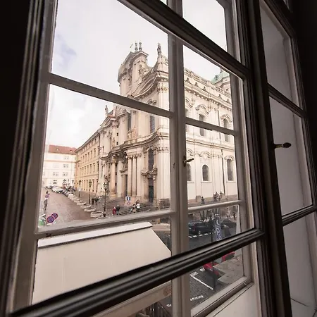 Three Golden Crowns Apartments Aparthotel Prague