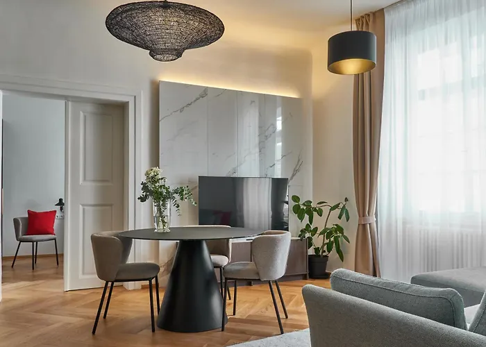 Three Golden Crowns Apartments Prague