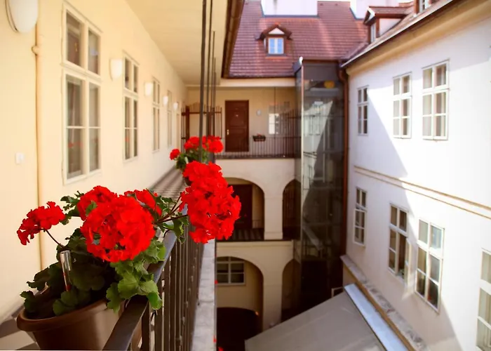 Apartmanhotel Three Golden Crowns Prága